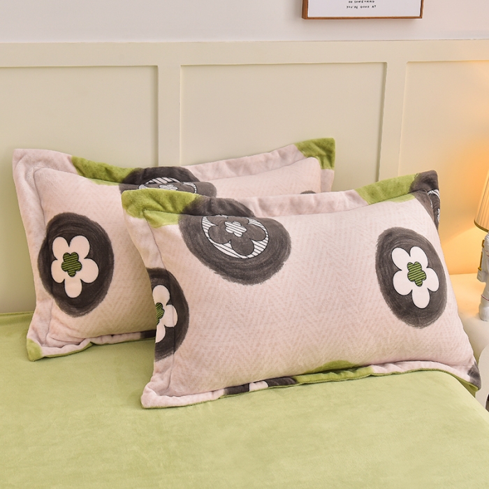 91家纺网 家纺一手货源 找家纺 简一 2024新款牛奶绒四件套 幸运扣