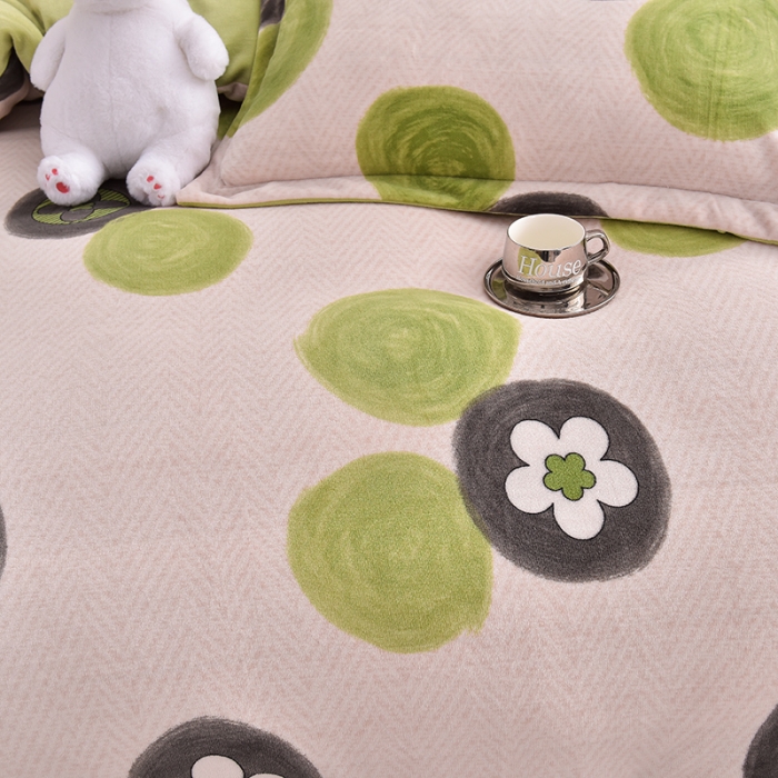 91家纺网 家纺一手货源 找家纺 简一 2024新款牛奶绒四件套 幸运扣