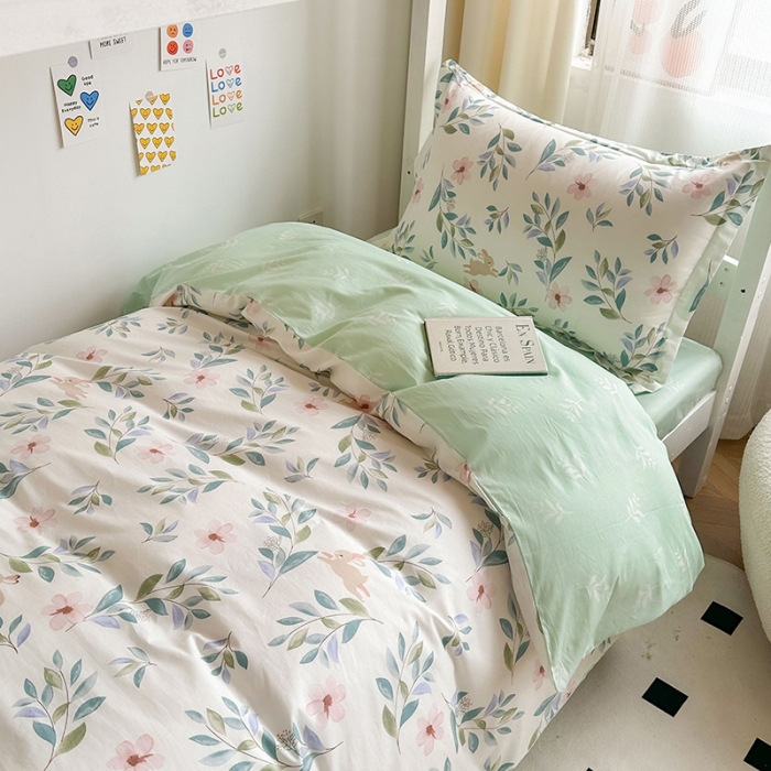 91家纺网 家纺一手货源 找家纺 金鑫汇 2023新款全棉宿舍印花三件套 莫妮卡