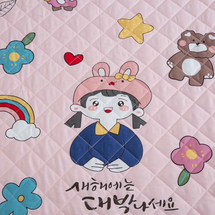 91家纺网 家纺一手货源 找家纺 情煊 2023新款全棉夹棉纯色印花床笠款(可定制尺寸) 摩登女孩