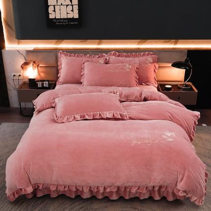 91家纺网 家纺一手货源 找家纺 绣女坊 2024新款韩版花边绣花牛奶绒四件套 玉色