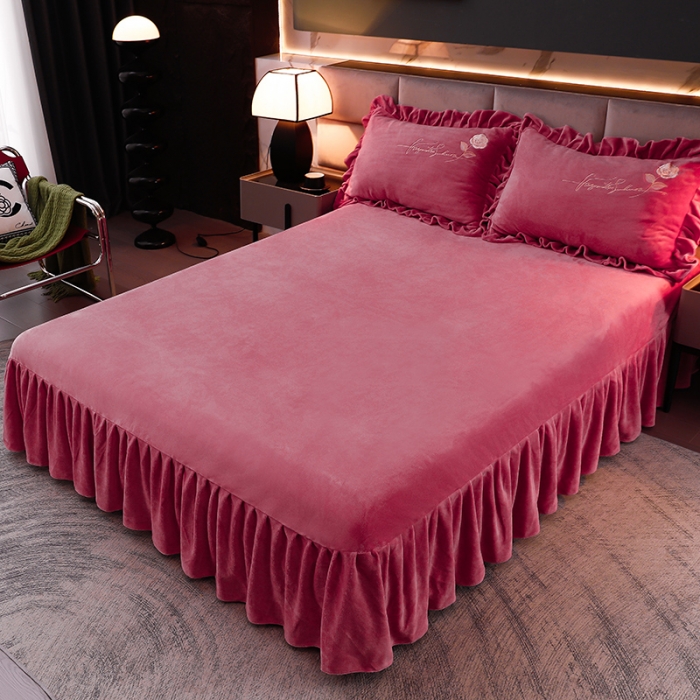 91家纺网 家纺一手货源 找家纺 绣女坊 2024新款韩版花边绣花牛奶绒四件套 豆沙色