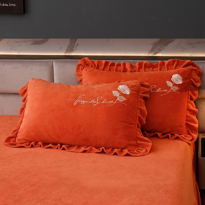 91家纺网 家纺一手货源 找家纺 绣女坊 2024新款韩版花边绣花牛奶绒四件套 橘色