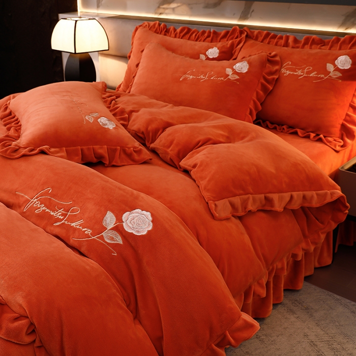 91家纺网 家纺一手货源 找家纺 绣女坊 2024新款韩版花边绣花牛奶绒四件套 橘色