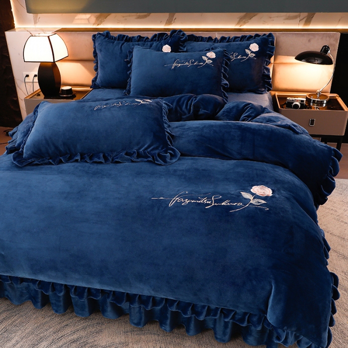 91家纺网 家纺一手货源 找家纺 绣女坊 2024新款韩版花边绣花牛奶绒四件套 蓝色