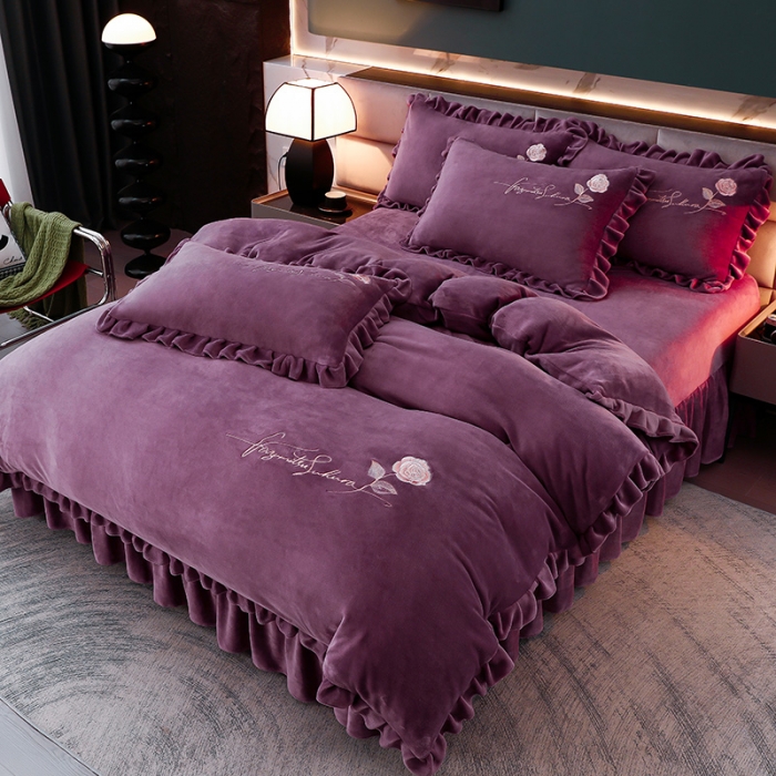 91家纺网 家纺一手货源 找家纺 绣女坊 2024新款韩版花边绣花牛奶绒四件套 紫色