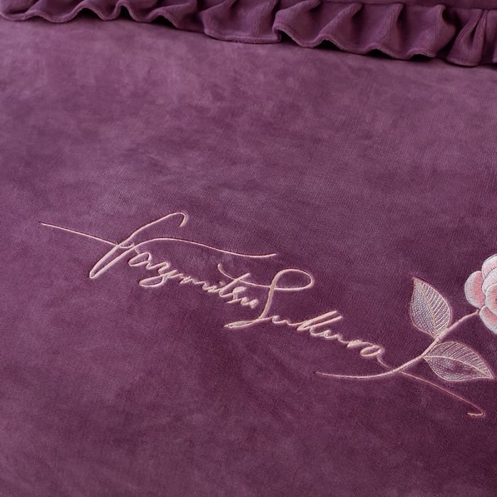 91家纺网 家纺一手货源 找家纺 绣女坊 2024新款韩版花边绣花牛奶绒四件套 紫色