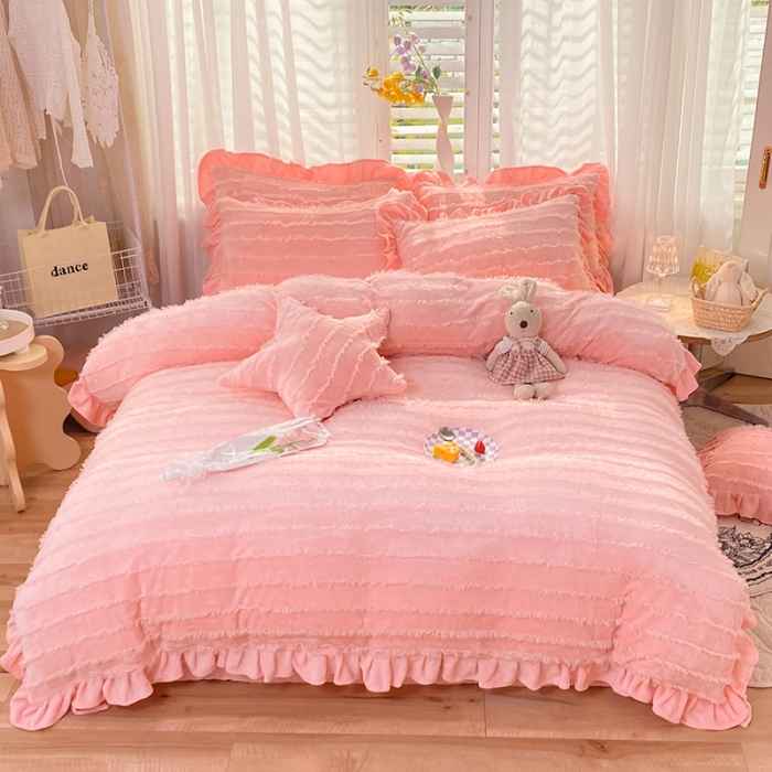 91家纺网 家纺一手货源 找家纺 绒世界 2024新款高端牛奶绒提花四件套 蜜桃粉