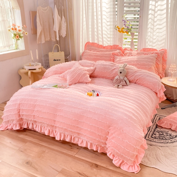 91家纺网 家纺一手货源 找家纺 绒世界 2024新款高端牛奶绒提花四件套 蜜桃粉