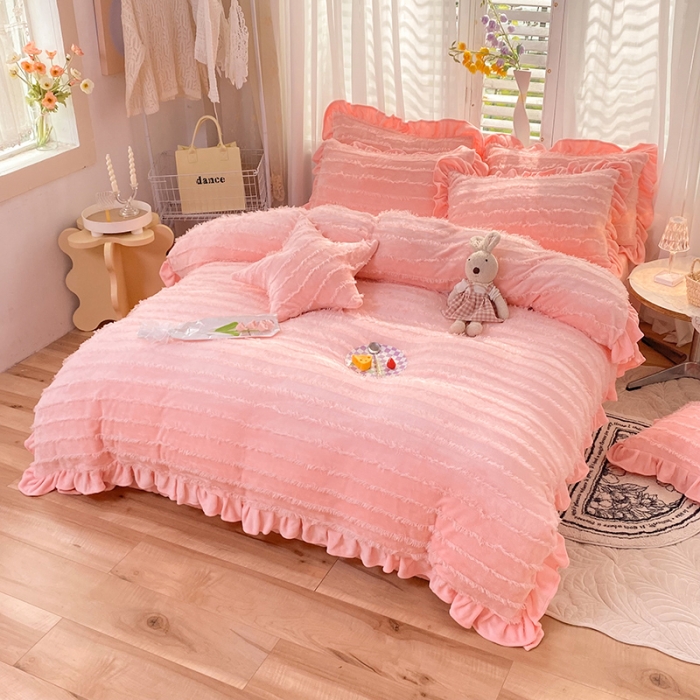 91家纺网 家纺一手货源 找家纺 绒世界 2024新款高端牛奶绒提花四件套 蜜桃粉