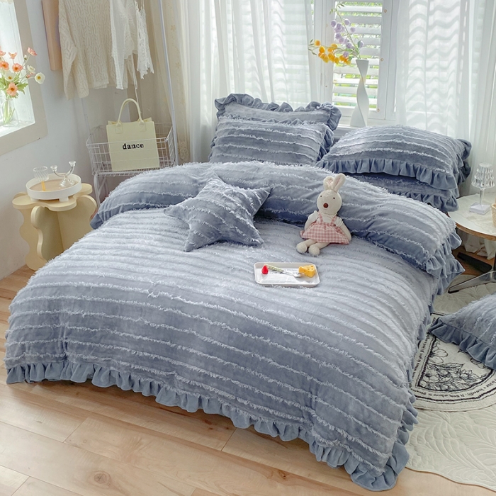 91家纺网 家纺一手货源 找家纺 绒世界 2024新款高端牛奶绒提花四件套 摩登灰