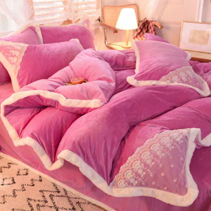91家纺网 家纺一手货源 找家纺 绒世界 2024新款韩版公主牛奶绒四件套 姹紫