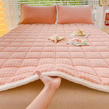 91家纺网 家纺一手货源 找家纺 （总）米帛 2023新款牛奶绒烂花软垫