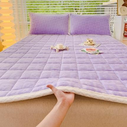 91家纺网 家纺一手货源 找家纺 （总）米帛 2023新款牛奶绒烂花软垫