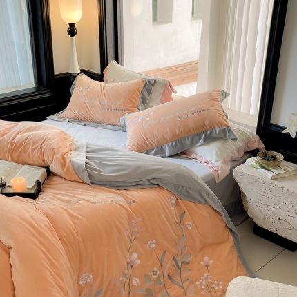 91家纺网 家纺一手货源 找家纺 （总）首尔 2023新款加厚牛奶绒宝宝绒四件套-花海系列