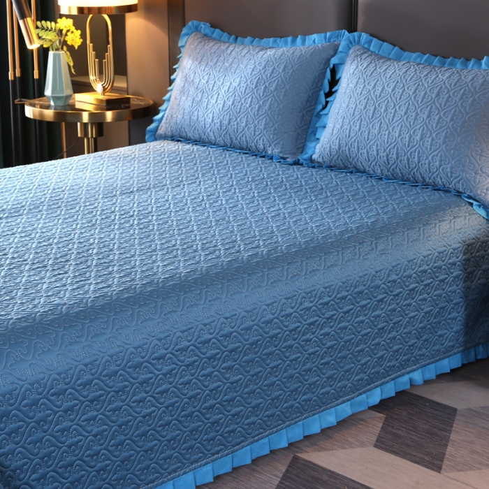 91家纺网 家纺一手货源 找家纺 佳梦家纺 2023新款柔丝缎四季床盖 宝蓝