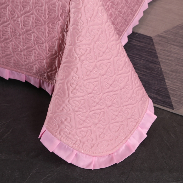 91家纺网 家纺一手货源 找家纺 佳梦家纺 2023新款柔丝缎四季床盖 粉色