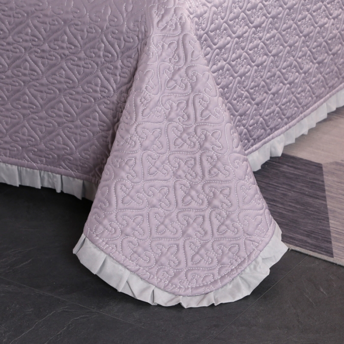 91家纺网 家纺一手货源 找家纺 佳梦家纺 2023新款柔丝缎四季床盖 浅灰