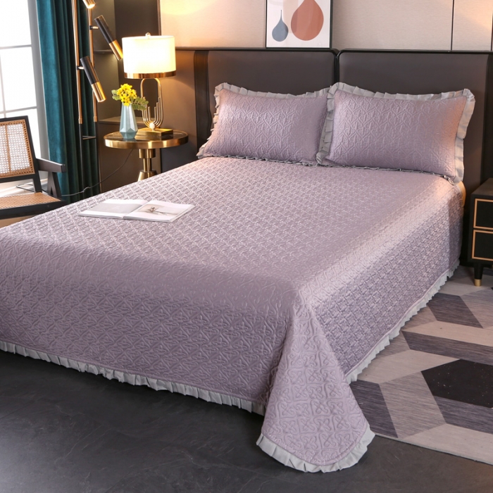 91家纺网 家纺一手货源 找家纺 佳梦家纺 2023新款柔丝缎四季床盖 浅灰