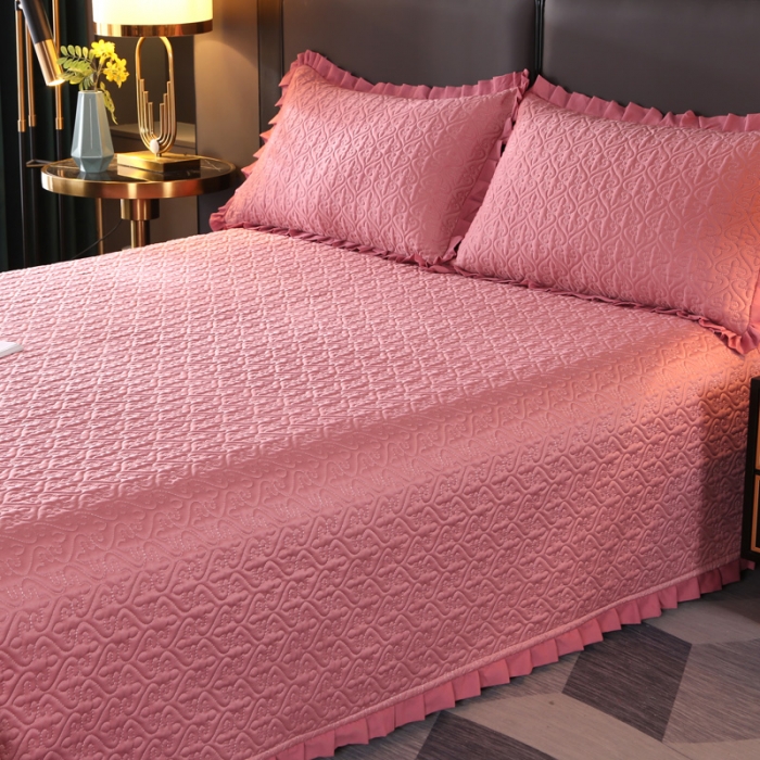 91家纺网 家纺一手货源 找家纺 佳梦家纺 2023新款柔丝缎四季床盖 豆沙