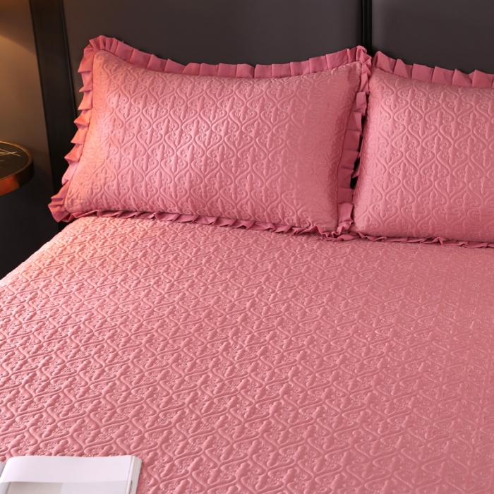 91家纺网 家纺一手货源 找家纺 佳梦家纺 2023新款柔丝缎四季床盖 豆沙