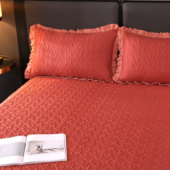91家纺网 家纺一手货源 找家纺 佳梦家纺 2023新款柔丝缎四季床盖 橘色