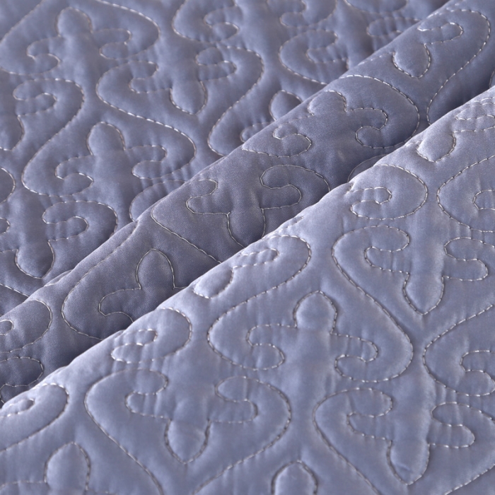 91家纺网 家纺一手货源 找家纺 佳梦家纺 2023新款柔丝缎四季床盖 蓝灰