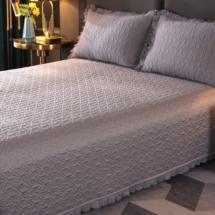 91家纺网 家纺一手货源 找家纺 佳梦家纺 2023新款柔丝缎四季床盖 深灰