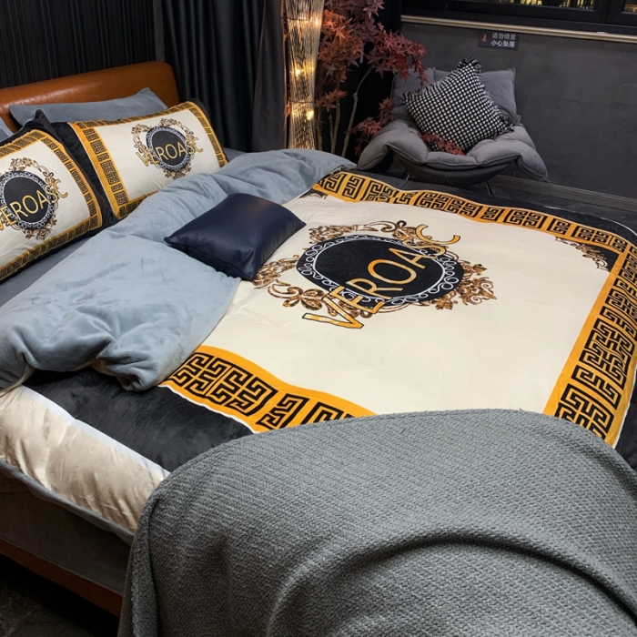 91家纺网 家纺一手货源 找家纺 花沐家居 2023新款活性数码印花牛奶绒四件套-场景1 黑白金范