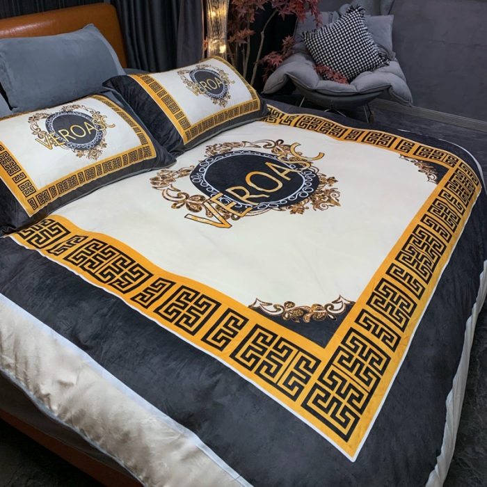 91家纺网 家纺一手货源 找家纺 花沐家居 2023新款活性数码印花牛奶绒四件套-场景1 黑白金范