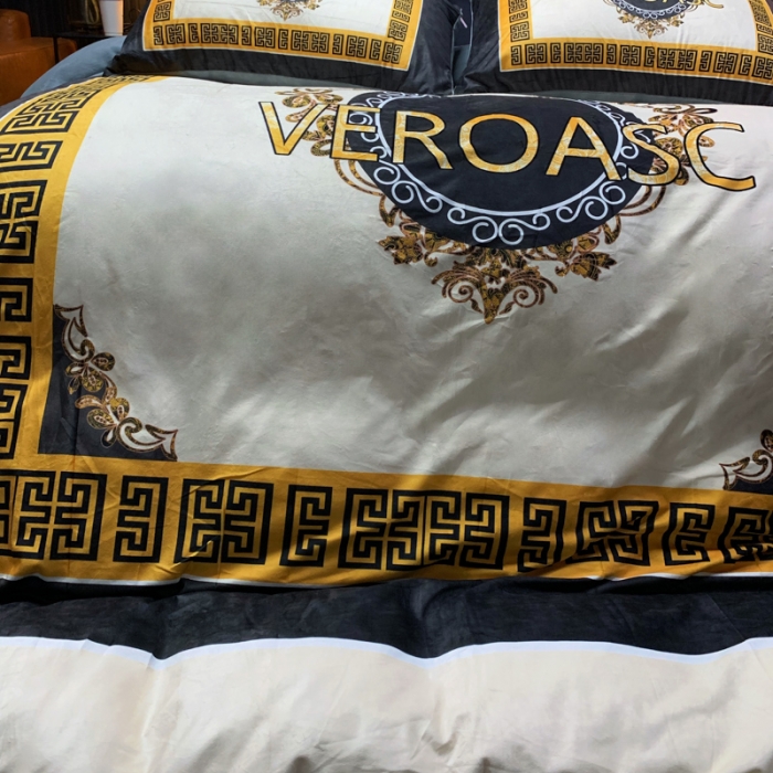 91家纺网 家纺一手货源 找家纺 花沐家居 2023新款活性数码印花牛奶绒四件套-场景1 黑白金范