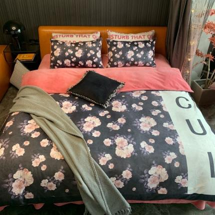 花沐家居 2023新款活性数码印花牛奶绒四件套-场景1 黑色花朵