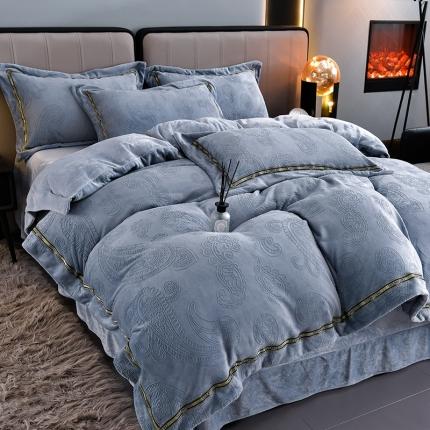 91家纺网 家纺一手货源 找家纺 妮恒美 2023新款牛奶绒雕花压线款四件套 凤尾花-石英灰