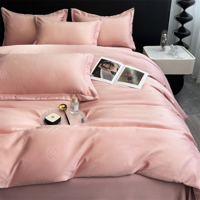 91家纺网 家纺一手货源 找家纺 宅家居 2023新款轻奢高精密贡缎提花臻品真丝四件套 山茶花-粉玉