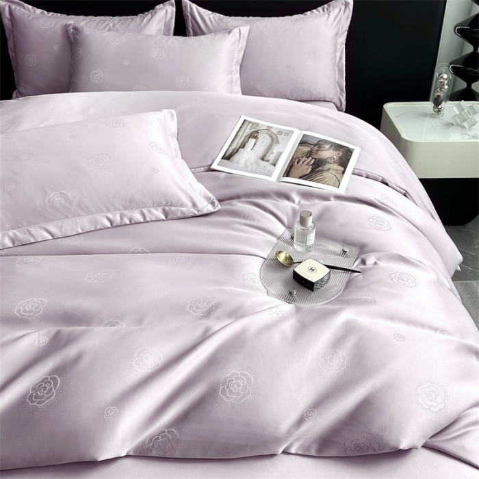 91家纺网 家纺一手货源 找家纺 宅家居 2023新款轻奢高精密贡缎提花臻品真丝四件套 山茶花-浅紫