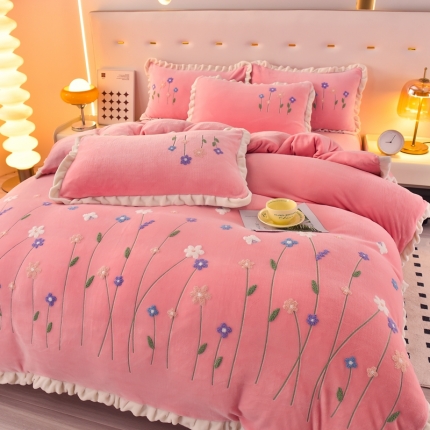 91家纺网 家纺一手货源 找家纺 （总）喜梦缘 2025加厚韩版花卉牛奶绒刺绣花四件套婴儿兔毛绒繁花似锦