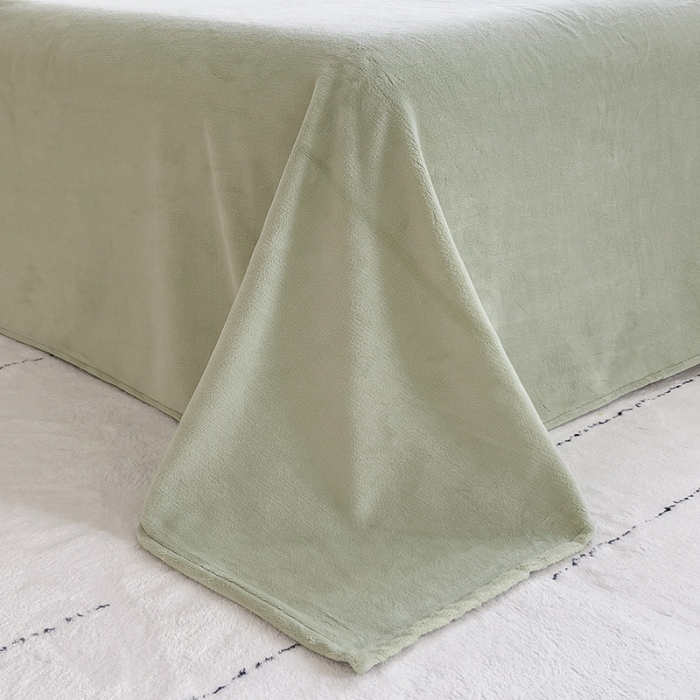 91家纺网 家纺一手货源 找家纺 绒世界 2024秋冬新款加厚塔芙绒简约款牛奶绒四件套 抹茶