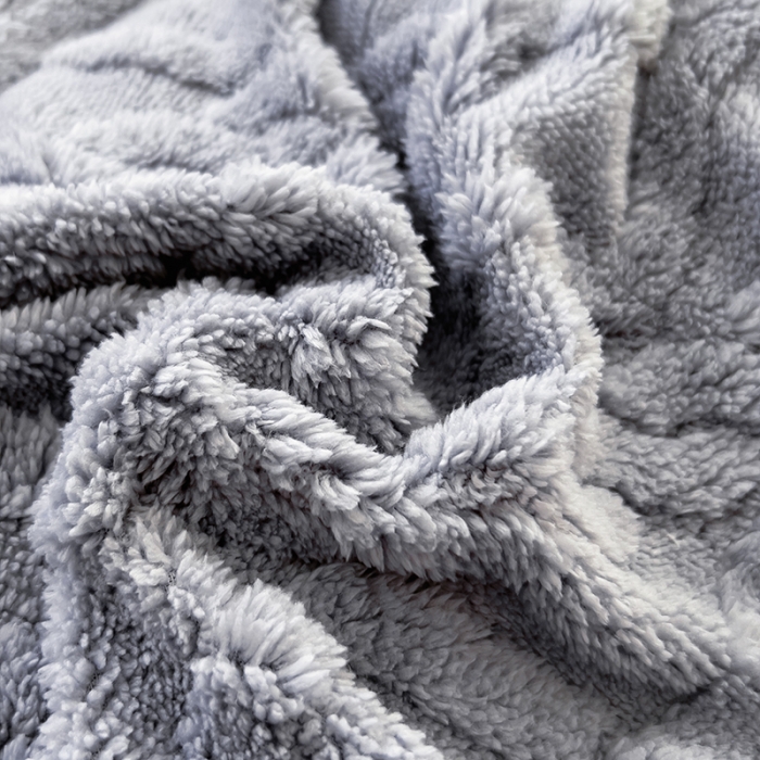 91家纺网 家纺一手货源 找家纺 绒世界 2024秋冬新款加厚塔芙绒简约款牛奶绒四件套 浅灰