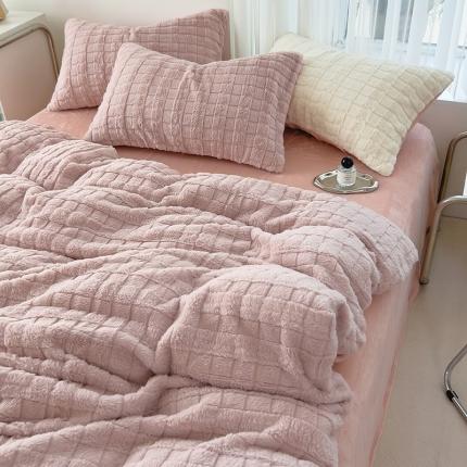 91家纺网 家纺一手货源 找家纺 （总）绒世界 2024秋冬新款320克兔兔绒四件套