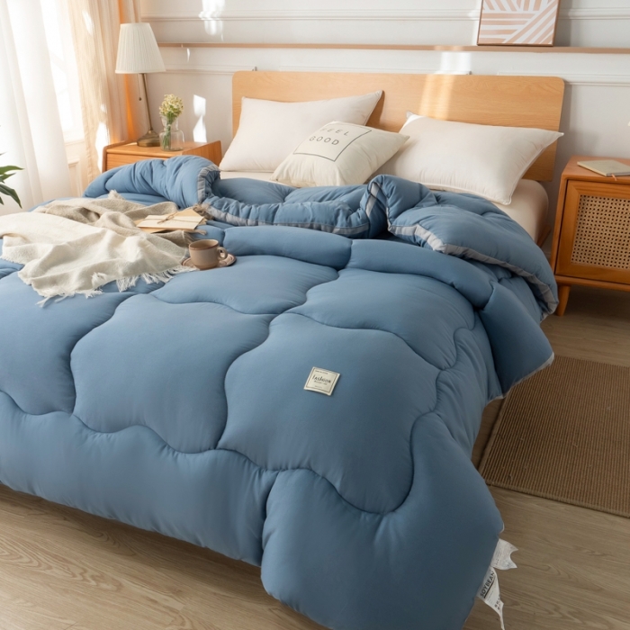 91家纺网 家纺一手货源 找家纺 畅销 2024款水洗棉立体冬被大床图 轻奢蓝