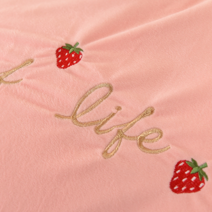 91家纺网 家纺一手货源 找家纺 绒世界 2024新款公主风倾城牛奶绒四件套 倾城-玉色