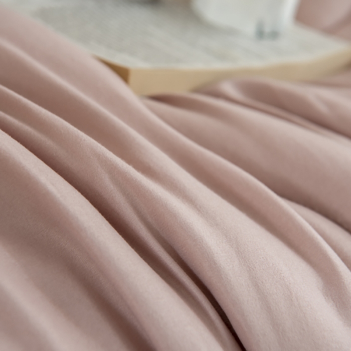 91家纺网 家纺一手货源 找家纺 畅销 2025款水洗棉立体冬被学生上下铺 豆沙玉