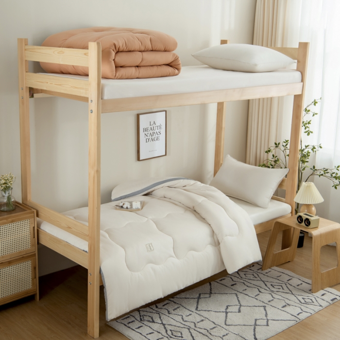 91家纺网 家纺一手货源 找家纺 畅销 2025款水洗棉立体冬被学生上下铺 极地白