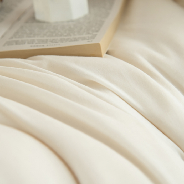 91家纺网 家纺一手货源 找家纺 畅销 2025款水洗棉立体冬被学生上下铺 极地白