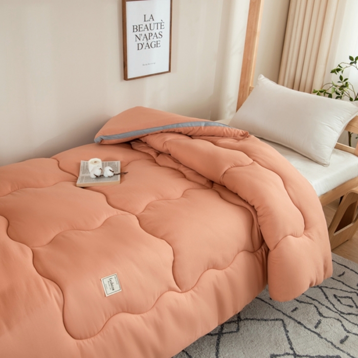 91家纺网 家纺一手货源 找家纺 畅销 2025款水洗棉立体冬被学生上下铺 脏脏粉