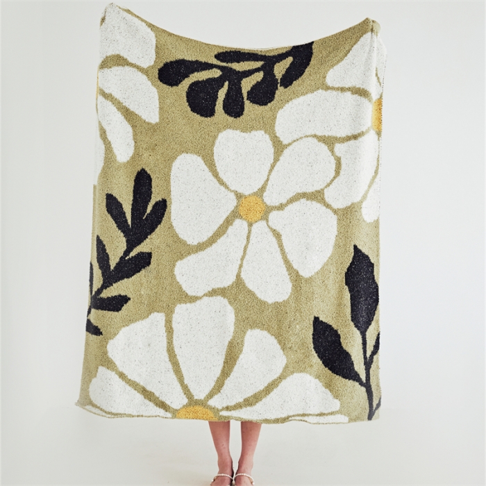 91家纺网 家纺一手货源 找家纺 暖绵绵家纺 2025新款花琦系列半边绒办公室午睡毯休闲毯 绿色