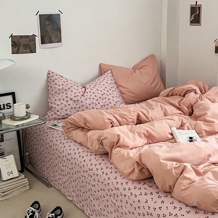 91家纺网 家纺一手货源 找家纺 梦嘉居 2023新款水洗棉双层纱亲肤舒适单床笠 粉玉+小樱桃