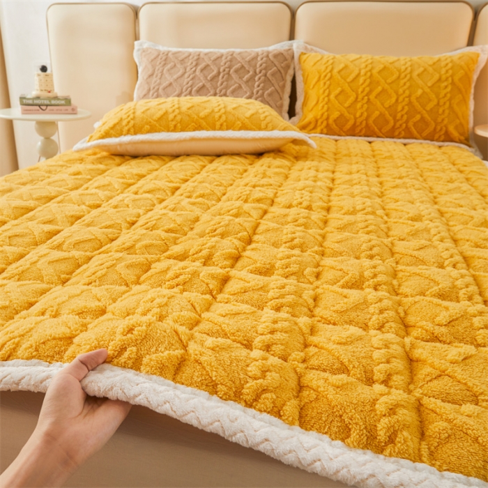91家纺网 家纺一手货源 找家纺 （总）柔品 2023新款A类玉米绒床护垫床垫床 褥子