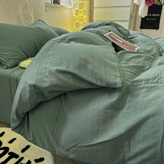 91家纺网 家纺一手货源 找家纺 优色良品 2023新款纯色超柔水洗棉四件套（手机拍摄） 褶皱水洗棉-暗夜绿