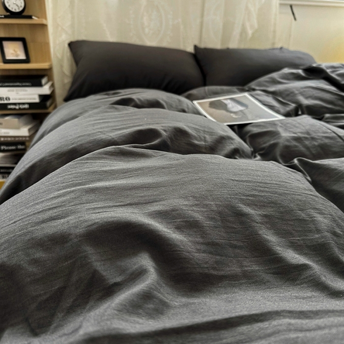 91家纺网 家纺一手货源 找家纺 优色良品 2023新款纯色超柔水洗棉四件套（手机拍摄） 褶皱水洗棉-气质灰